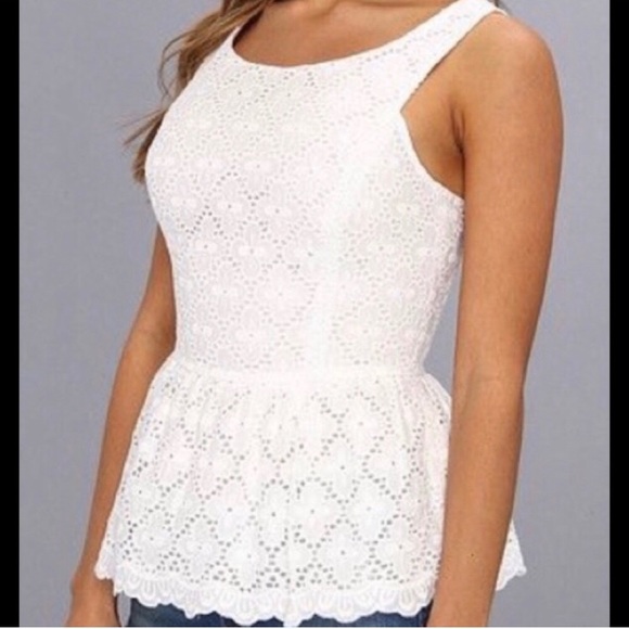 Lilly Pulitzer Tops - NWT Lilly Pulitzer Resort White Ruffled Peplum Top